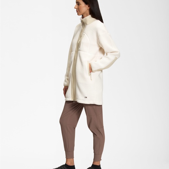 The North Face Women's Cragmont Fleece Coat - Picture 2 of 12